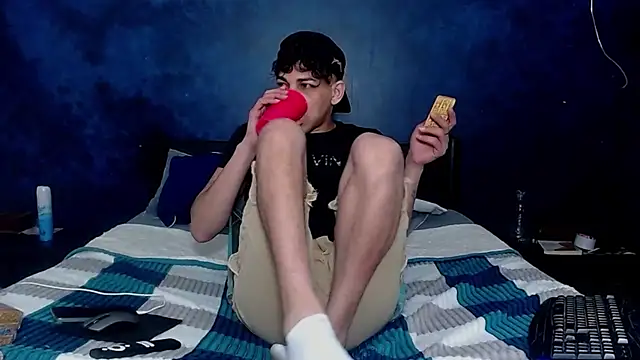 Dirtymatthew লাইভ XXX চ্যাট