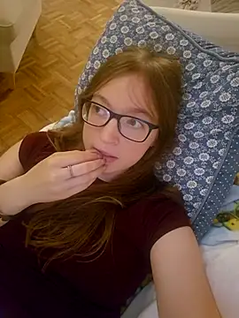 Freaky-Doll Live XXX-Chat