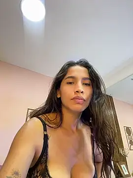 JuliaaVega Chat XXX live