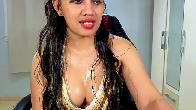 FannyXhot লাইভ XXX চ্যাট