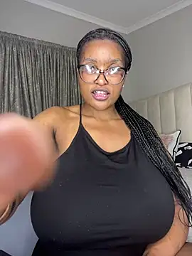 Živý XXX chat Bustygoddess32