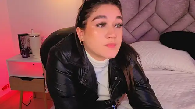 Chat +18 de Ariannaa_Suarez1 ao vivo