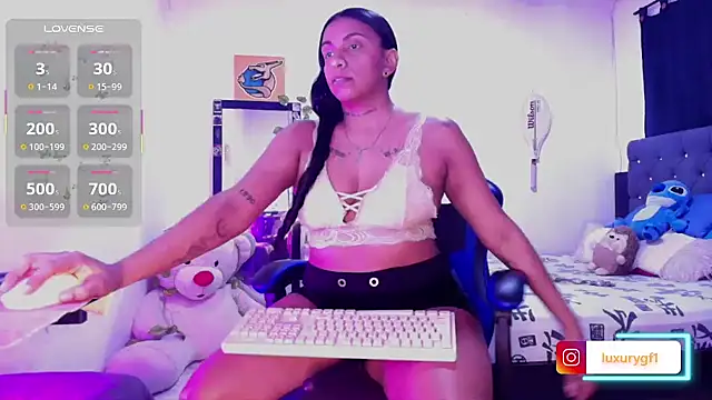 Živý XXX chat Pocahontaslovex