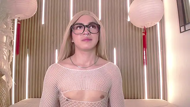 Christine_Wild Live XXX-chat