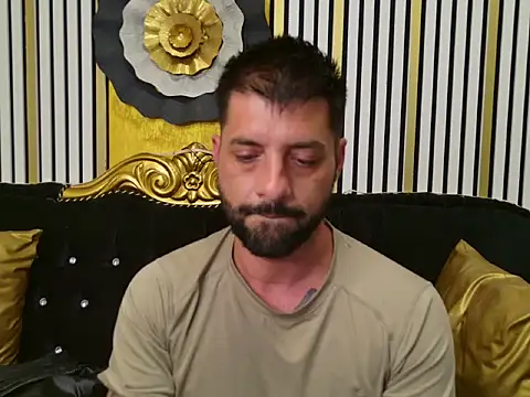 TommyDum XXX чат на живо