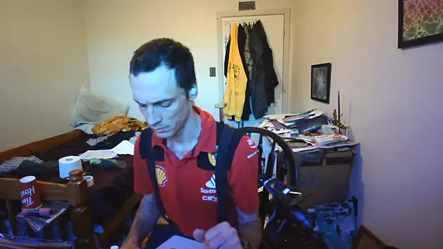 JohnnyMoves XXX чат на живо