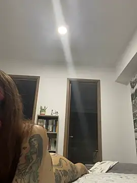 Izy_cute_ Chat XXX in diretta