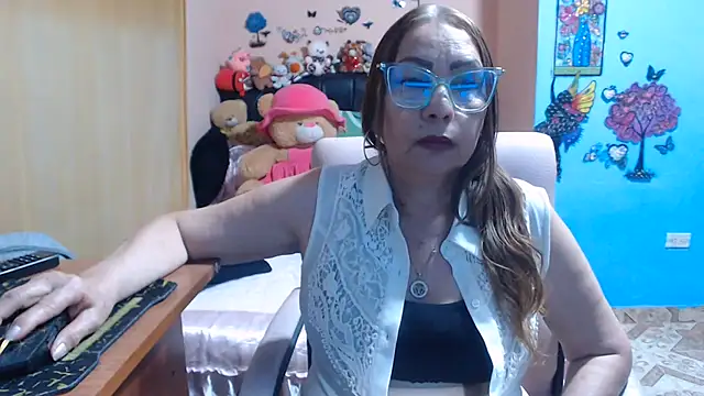 milfeddy_ Chat XXX in diretta