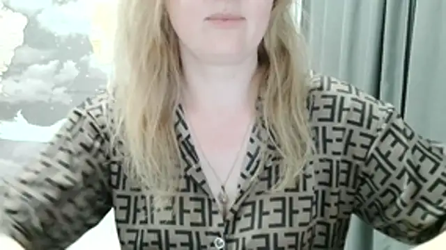 Chat XXX ao vivo de Zaliraa