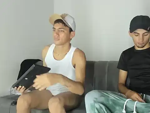 XXX chat uživo modela Charlie_Scorpion