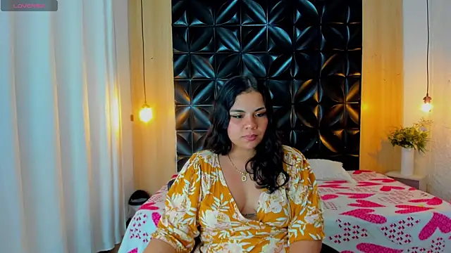 Chat XXX ao vivo de Veyra_Thaliaa