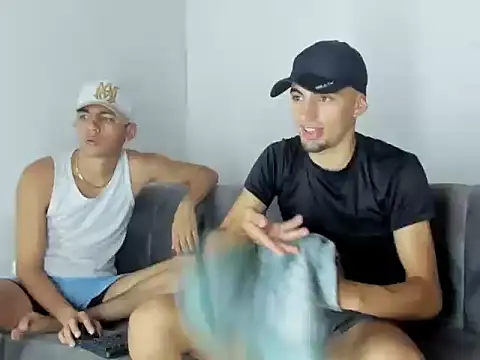 Charlie_Scorpion – Naživo XXX chat