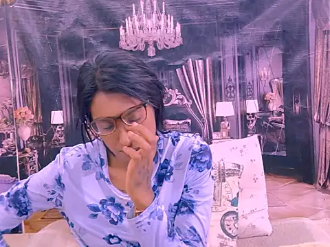 Czat XXX na żywo – IndianRebel4u2Luv