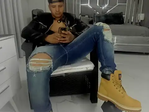 Chat XXX en directo de master_leather