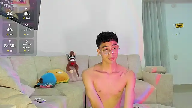 Adriann_voss Adlı Modelin Canlı XXX Sohbeti