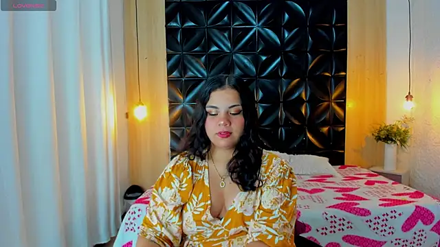 Chat XXX ao vivo de Veyra_Thaliaa