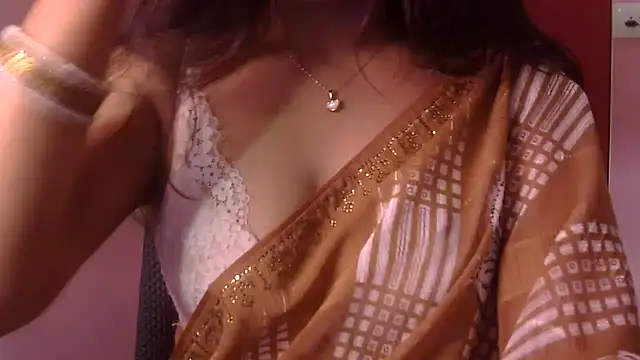 Night__blOOms Live XXX Chat