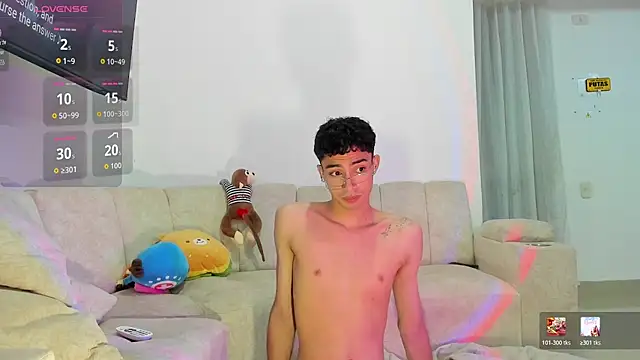 Adriann_voss Adlı Modelin Canlı XXX Sohbeti