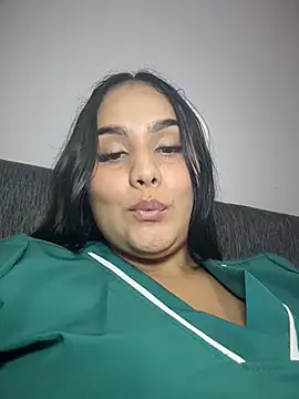 Chat +18 de Noa__Harper ao vivo