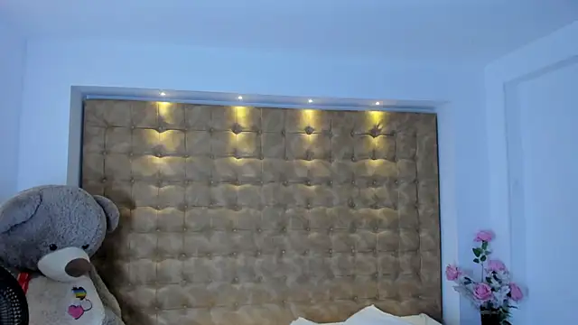 violet_giraldo 라이브 XXX 채팅
