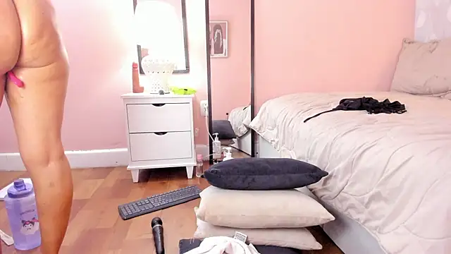 isabella_milf_ 라이브 XXX 채팅