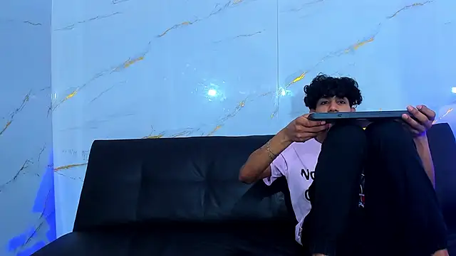 Dhante_23cm's Live XXX Chat