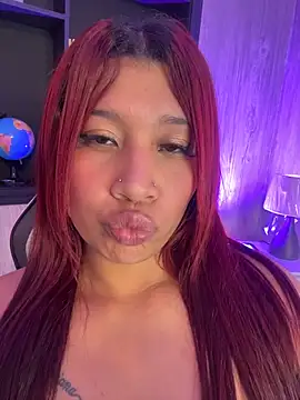 Cherry_Charlottee Obrolan Langsung XXX