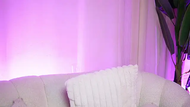 MaeveSun's Webcam Show