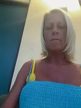 TiffaneyLove 라이브 XXX 채팅