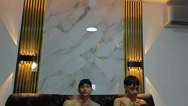 pelusos_mens 现场XXX聊天