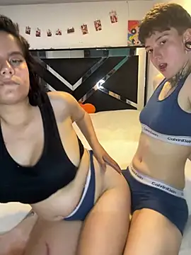 Couple_Rainbow Live XXX-Chat