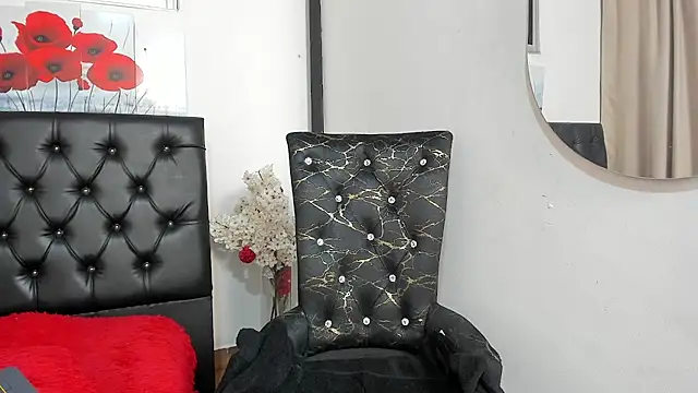pinky_f00xn Live XXX chat