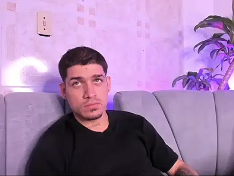 Show de leandro_coper na webcam