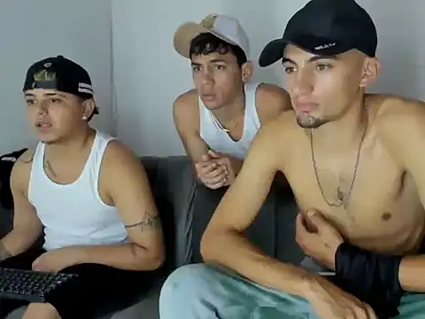Charlie_Scorpion 라이브 XXX 채팅