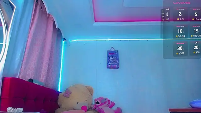 Chatroom XXX en direct de NahomiCamper