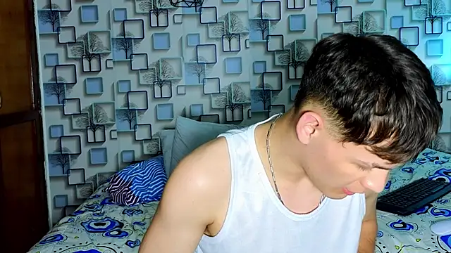 LoganSteel_ XXX чат на живо