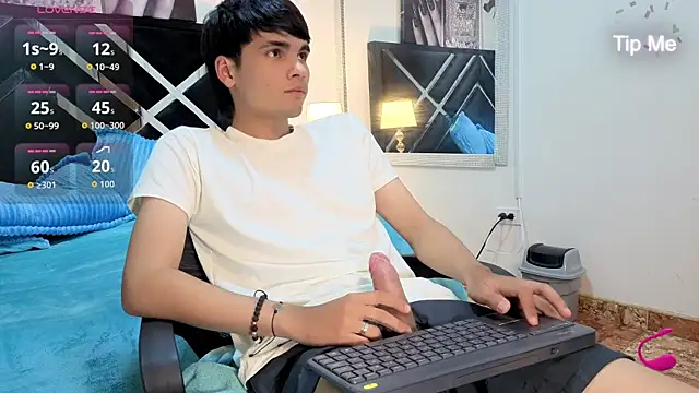Chat +18 de daimon_stan ao vivo