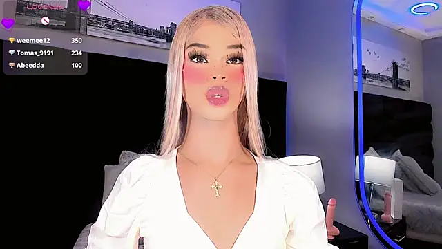 Kornylovee's Live XXX Chat