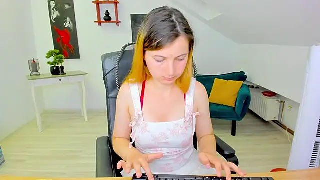 Chat XXX en directo de CamelliaStone