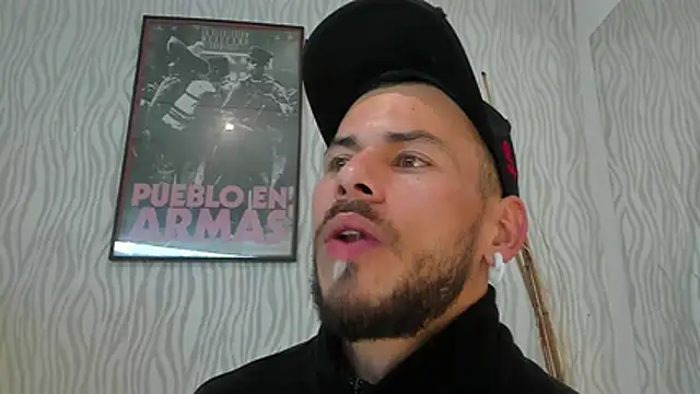 Онлайн чат XXX dylan_jacobx