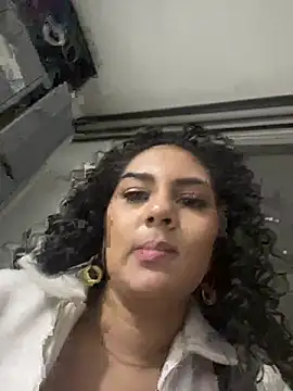 Chat XXX en directo de valkiria_vixen