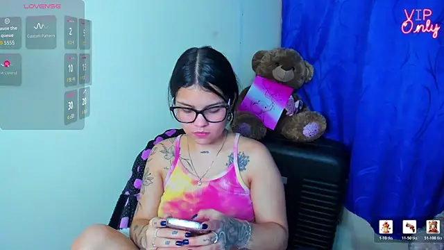angelina_77's Live XXX Chat