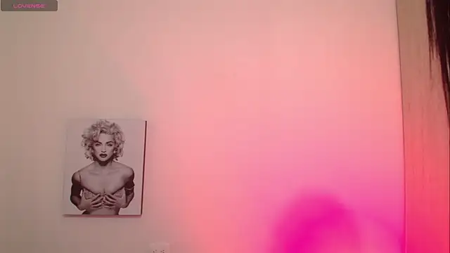 Millie_bobby 라이브 XXX 채팅