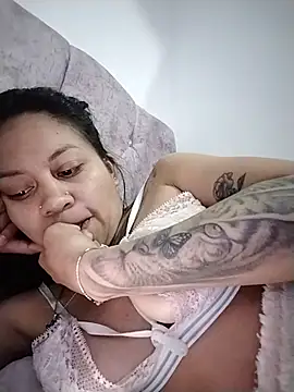 XXX chat uživo modela Tiphanydirty3