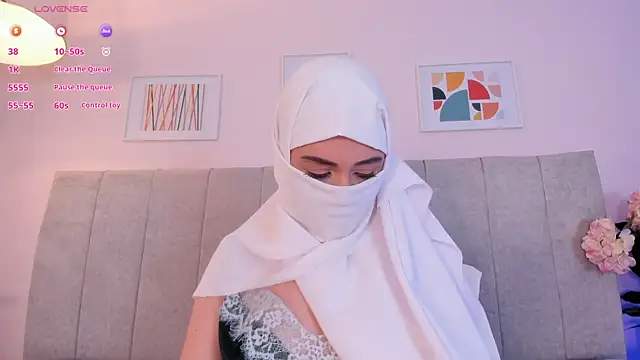 צ'אט XXX בשידור חי של fatiima_