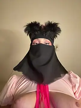 arabayla Adlı Modelin Canlı XXX Sohbeti