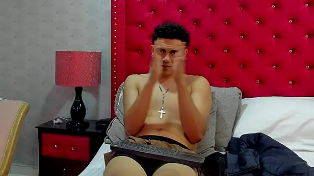 Živý XXX chat JadenJake