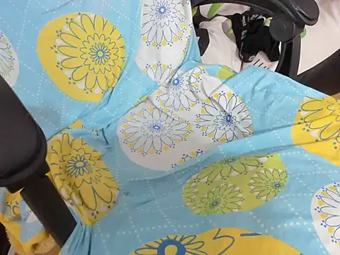 צ'אט XXX בשידור חי של jay_peep