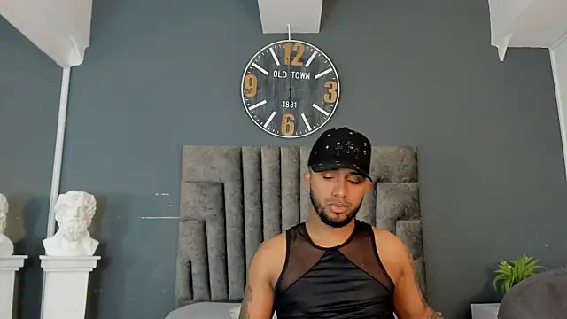 Robin_Rief Chat XXX live