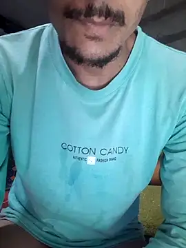 Burhade-- Live XXX Chat